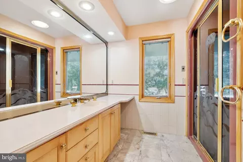 Bath - 1608 Second, Delanco, NJ 08075 photo 2 of 4