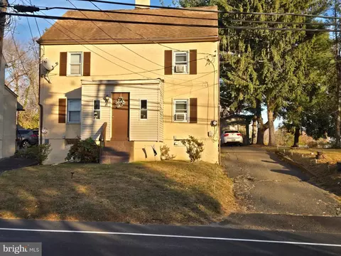 27 Crosswicks Chesterfield, Chesterfield, NJ 08515