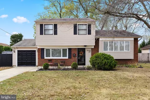 26 Bancroft, Marlton, NJ 08053