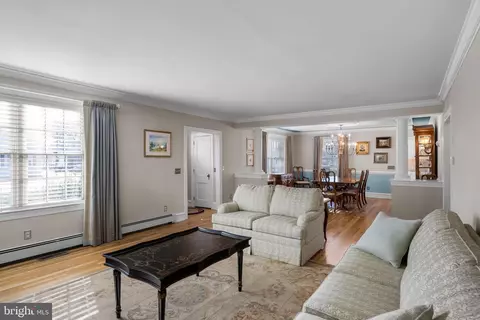 429 E Main St, Maple Shade, NJ 08052 photo 7