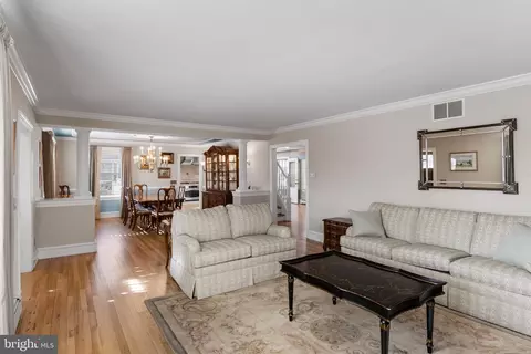 429 E Main St, Maple Shade, NJ 08052 photo 8