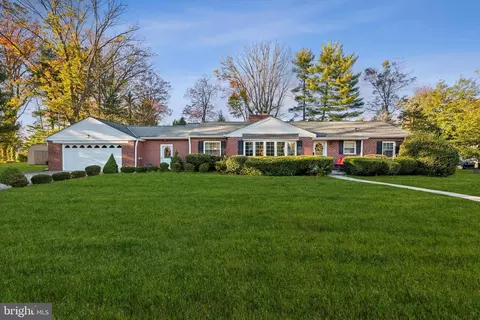 1211 Washington Ave, Cinnaminson, NJ 08077