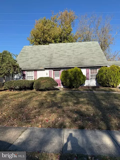 47 Marboro Ln, Willingboro, NJ 08046