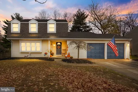 260 Tenby Chase Dr, Delran, NJ 08075