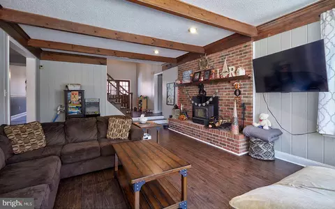 Entry Way - 443 Pricketts Mill Rd, Tabernacle, NJ 08088 photo 2 of 4