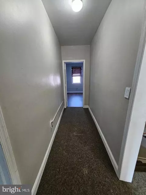 Entry Way - 433 Kossuth St, Riverside, NJ 08075 photo 2 of 3