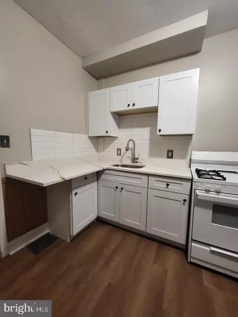 Kitchen - 433 Kossuth St, Riverside, NJ 08075 photo 2 of 2