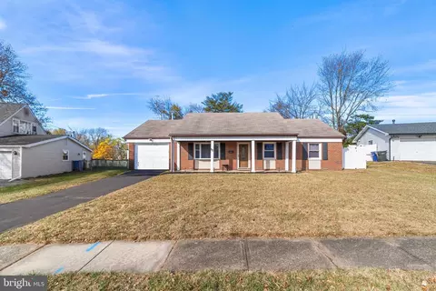 50 Elderberry Ln, Willingboro, NJ 08046