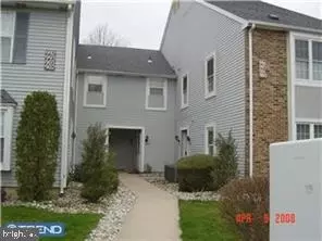 994 A Scotswood Ct, Mount Laurel, NJ 08054