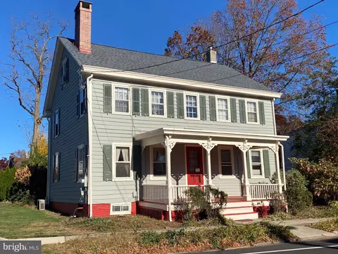 459 Main St, Crosswicks, NJ 08515