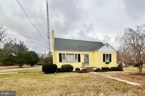 103 N Maple Ave, Tuckerton, NJ 08087