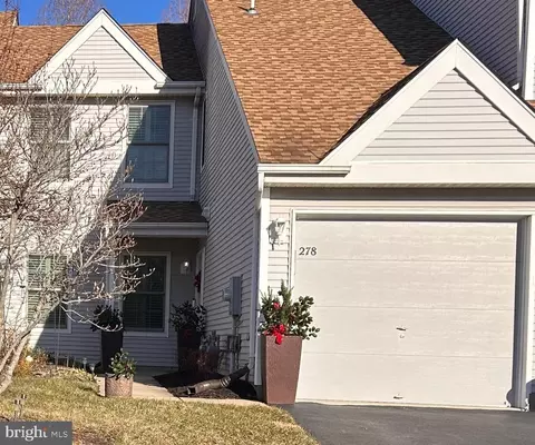 278 Birch Hollow Dr, Bordentown, NJ 08505