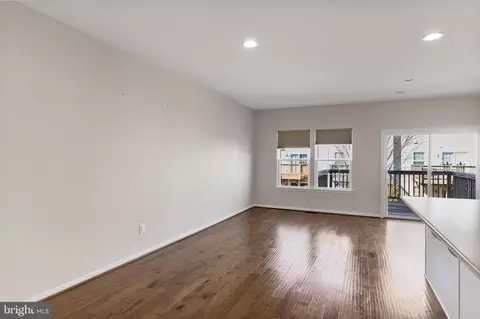 Living - 1911 Lukas Ct, Cinnaminson, NJ 08077 photo 5 of 10