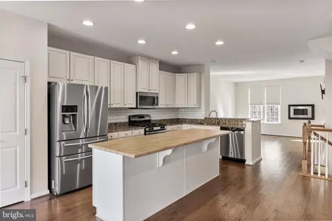 Kitchen - 1911 Lukas Ct, Cinnaminson, NJ 08077 photo 1 of 3