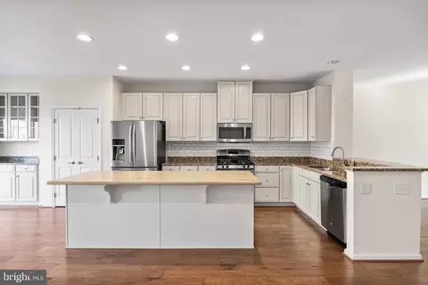 Kitchen - 1911 Lukas Ct, Cinnaminson, NJ 08077 photo 3 of 3
