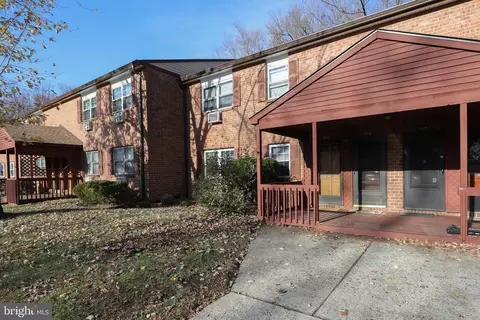 403 Garnet Dr, Burlington, NJ 08016