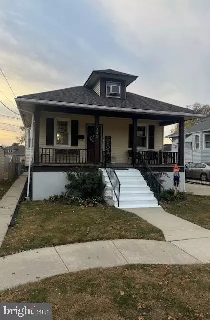142 S Holly Ave, Maple Shade, NJ 08052