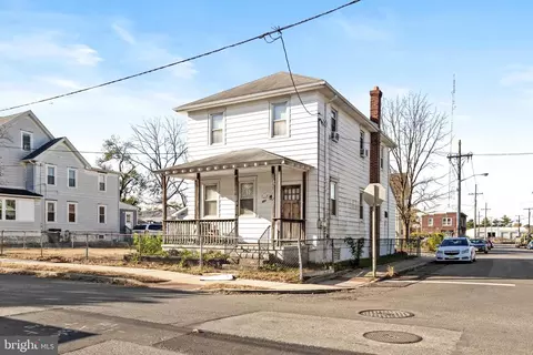 130 N Fairview St, Riverside, NJ 08075