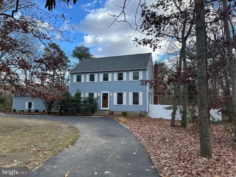 64 Red Oak Dr, Tabernacle, NJ 08088