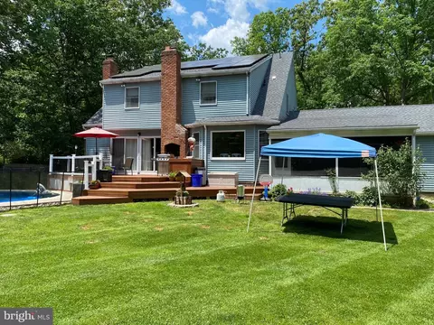 Exterior - 64 Red Oak Dr, Tabernacle, NJ 08088 photo 7 of 10