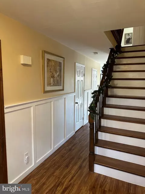 Entry Way - 64 Red Oak Dr, Tabernacle, NJ 08088 photo 2 of 7