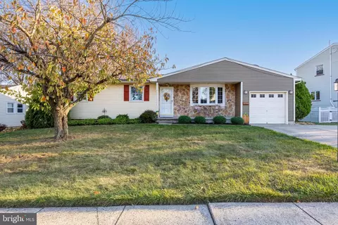 102 Kathleen Ave, Delran, NJ 08075