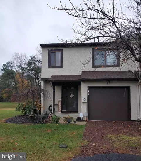106 Five Crown Royal, Marlton, NJ 08053