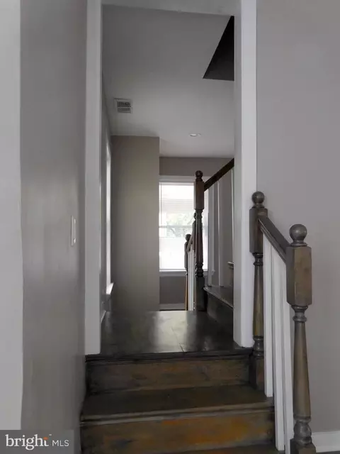 Entry Way - 623 Third St, Delanco, NJ 08075 photo 4 of 10