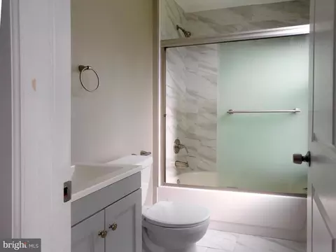 Bath - 623 Third St, Delanco, NJ 08075 photo 5 of 7