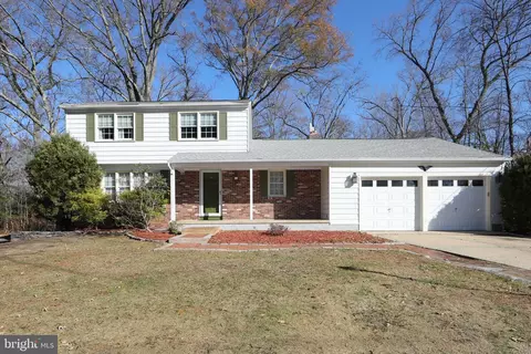 3 Utah Trl, Medford, NJ 08055