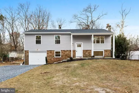 402 Louisiana Trl, Browns Mills, NJ 08015