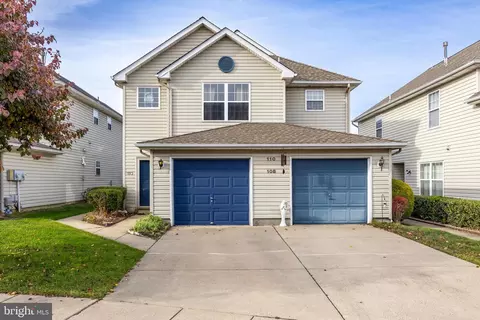 108 Alexander Rd, Beverly, NJ 08010