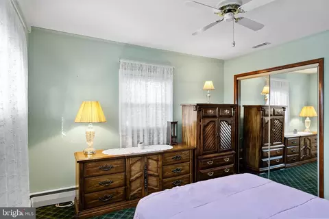 205 S Clinton Ave, Maple Shade, NJ 08052 photo 16