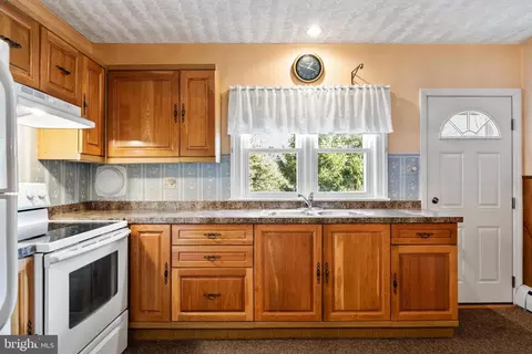 205 S Clinton Ave, Maple Shade, NJ 08052 photo 9