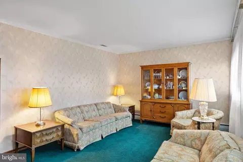 205 S Clinton Ave, Maple Shade, NJ 08052 photo 5