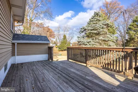 205 S Clinton Ave, Maple Shade, NJ 08052 photo 29