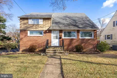 205 S Clinton Ave, Maple Shade, NJ 08052 photo 3