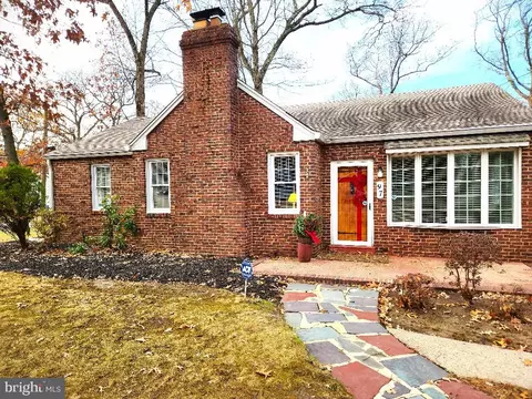 97 Pancoast Blvd, Delran, NJ 08075