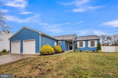 29 Heather Dr, Marlton, NJ 08053