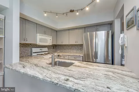 Kitchen - 36 Five Crown Royal, Marlton, NJ 08053 photo 3 of 3