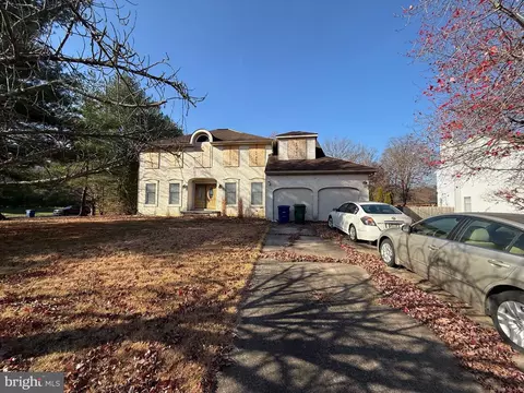 1 Chelsea Rd, Mount Holly, NJ 08060