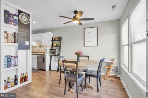 103 Roberts Ln, Marlton, NJ 08053