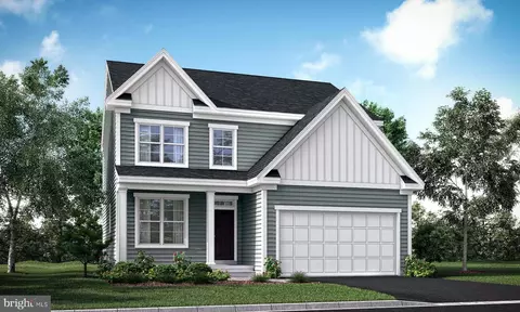 17 Fieldstone Dr, Lumberton, NJ 08048