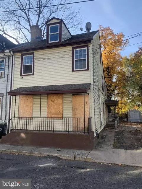 326 York St, Burlington, NJ 08016