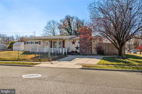 512 S Maple Ave, Maple Shade, NJ 08052 photo 2
