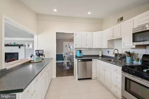 512 S Maple Ave, Maple Shade, NJ 08052 photo 8