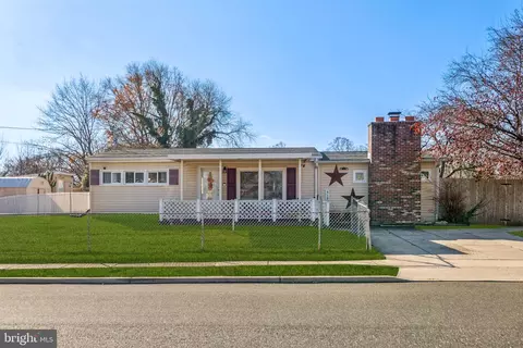 512 S Maple Ave, Maple Shade, NJ 08052
