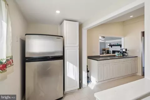 512 S Maple Ave, Maple Shade, NJ 08052 photo 9