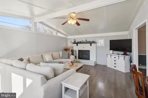 512 S Maple Ave, Maple Shade, NJ 08052 photo 14