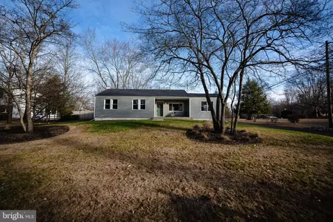 18 Old Red Lion Rd, Southampton, NJ 08088
